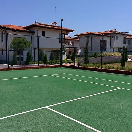 In Complex Trakiyskiy Bryag Villa