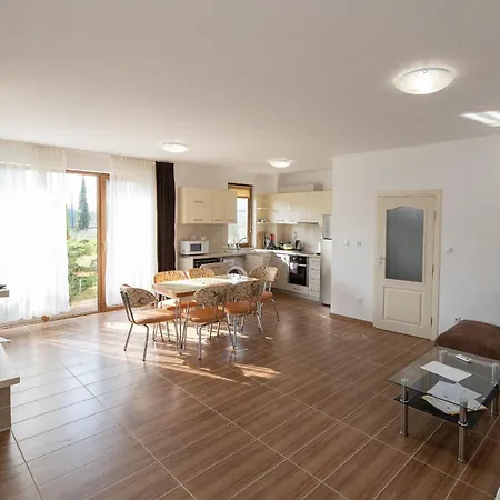 In Complex Trakiyskiy Bryag Villa *