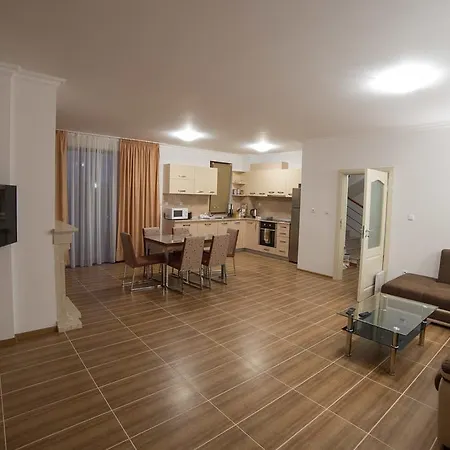 In Complex Trakiyskiy Bryag * Лозенец