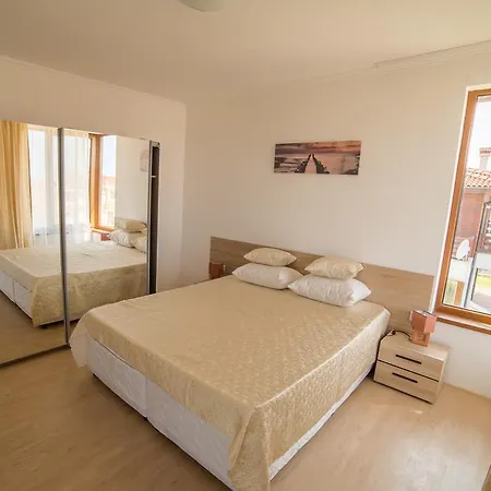 In Complex Trakiyskiy Bryag Villa *