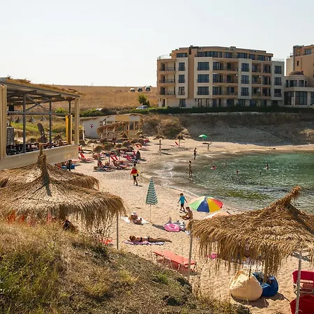 In Complex Trakiyskiy Bryag Луксозна вила Лозенец