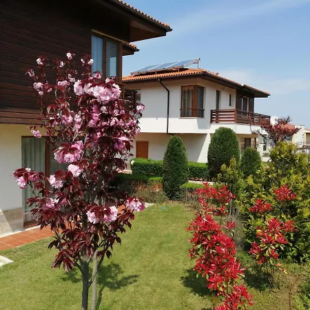 In Complex Trakiyskiy Bryag Villa *