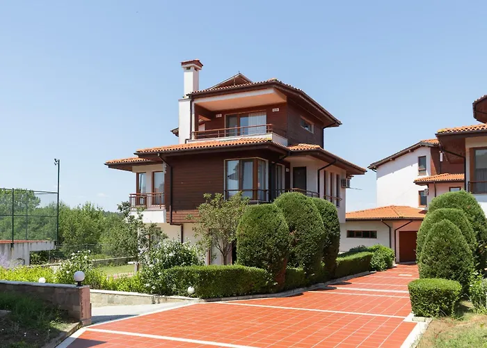 Willa In Complex Trakiyskiy Bryag Łozenec